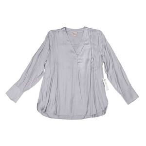 Chico's NWT Long Sleeve V Neck Blouse Size 2 Silver Career Business Woven Top